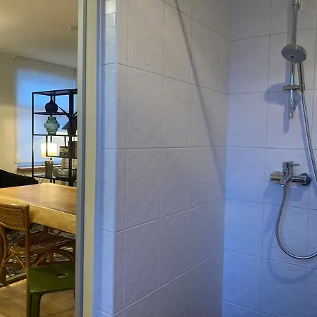 Tulbi Apartment, Self Check-in Apartamento *
